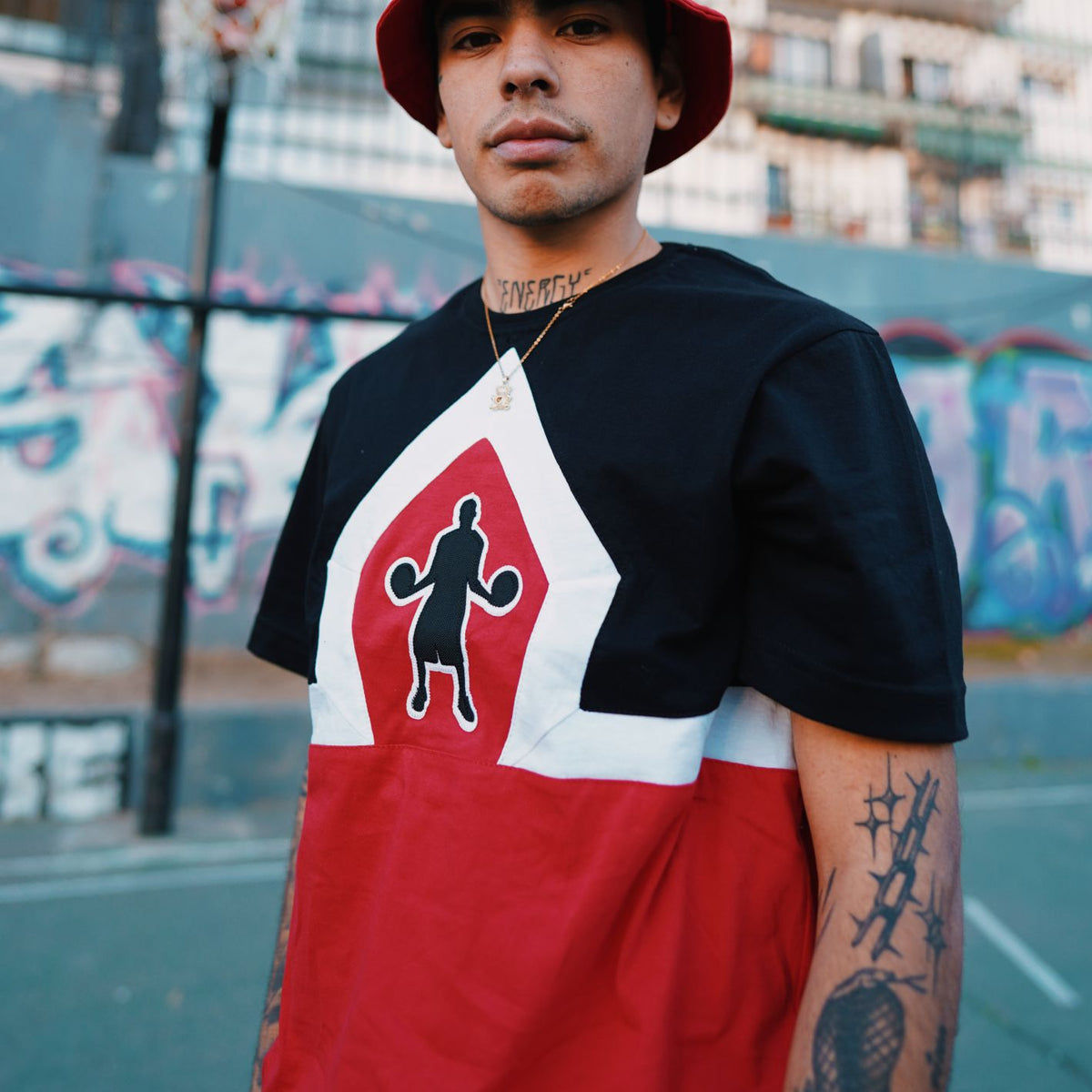 REMERA BALLER BRAND SHARP