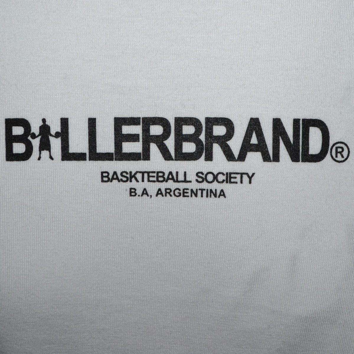 REMERA OVERSIZE BALLER BRAND SOCIETY